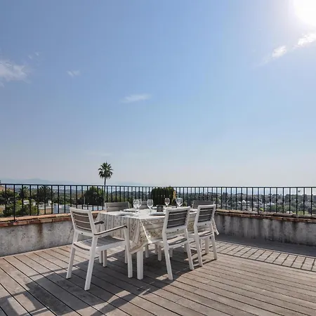 Lovely In 度假居 *