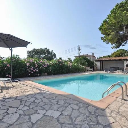 In With Private Swimming Pool, Be Inside Or Outside Holiday home *