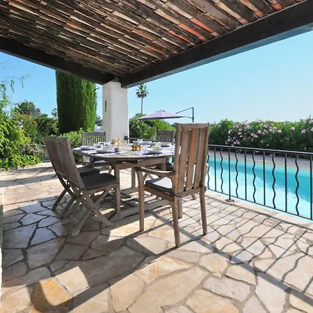 度假居 Lovely In 昂蒂布